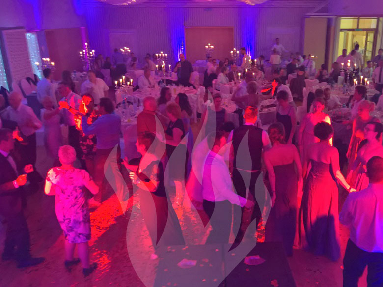 DJ, DJ-Service, Hochzeit, Mehrzweckhalle, Wildeck, Bosserode, Feier-Schmiede